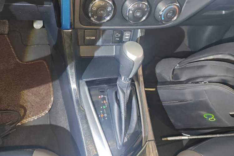 Used Toyota Levin 2018 185T CVT Luxury Edition China V Standard Gear Lever