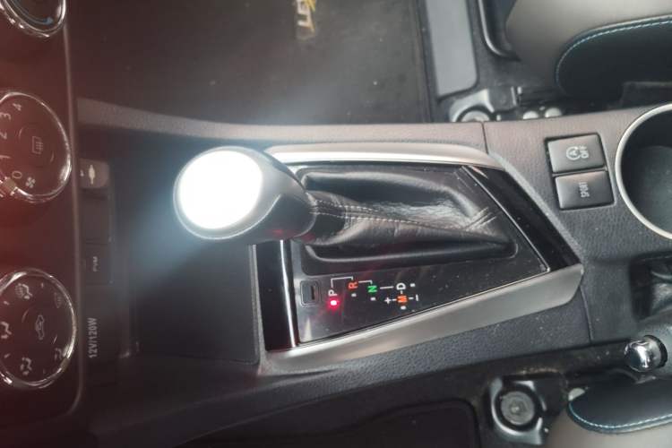 Used Toyota Levin 2018 185T CVT Luxury Edition China V Standard Gear Lever