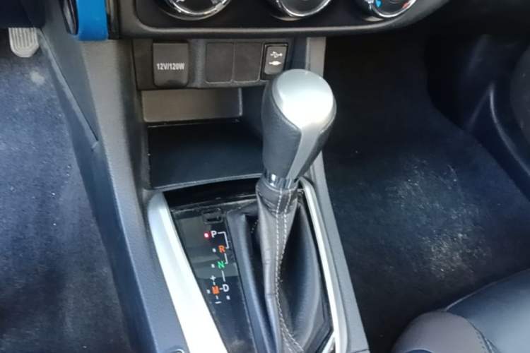 Used Toyota Levin 2018 185T CVT Luxury Edition China V Standard Gear Lever