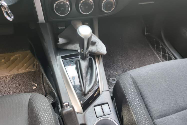Used Toyota Levin 2018 185T CVT Luxury Edition Gear Lever
