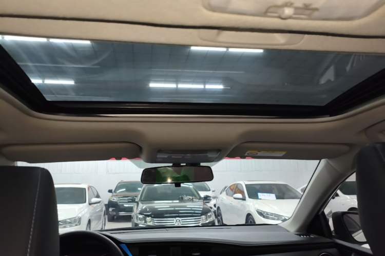 Used Toyota Levin 2018 185T CVT Luxury Edition China V Standard Headliner