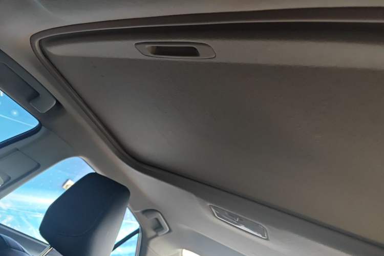 Used Toyota Levin 2018 185T CVT Luxury Edition China V Standard Headliner