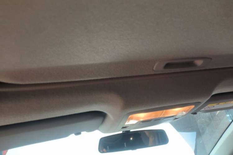Used Toyota Levin 2018 185T CVT Prestige Version China VI Standard Headliner