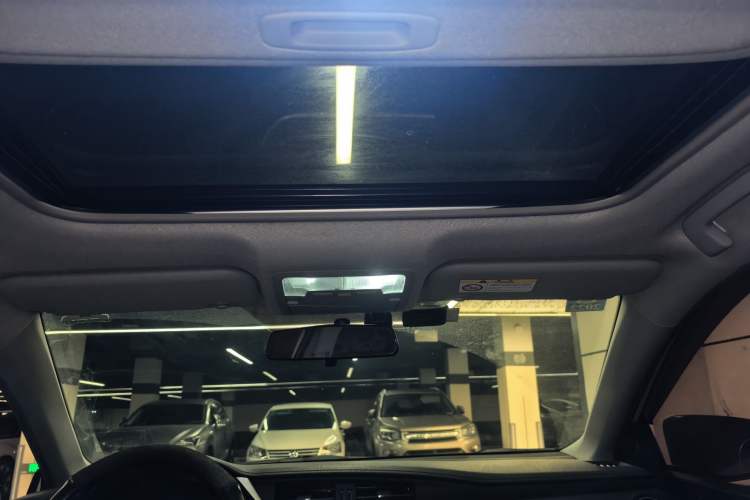 Used Toyota Levin 2018 185T CVT Luxury Edition China V Standard Headliner