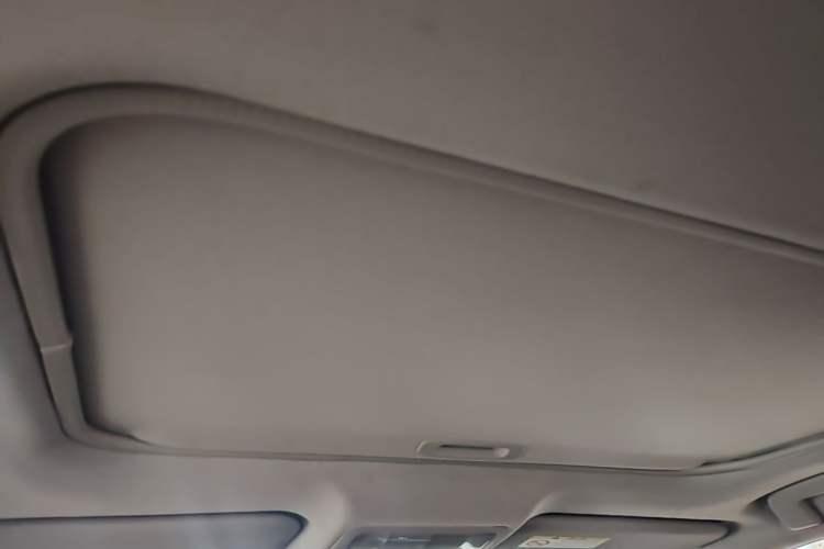 Used Toyota Levin 2018 185T CVT Prestige Version China VI Standard Headliner
