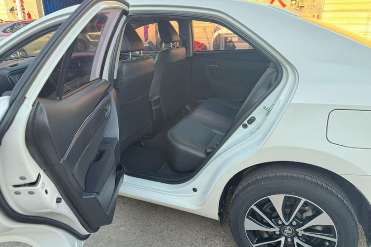 Used Toyota Levin 2018 185T CVT Luxury Edition China V Standard Interior 1