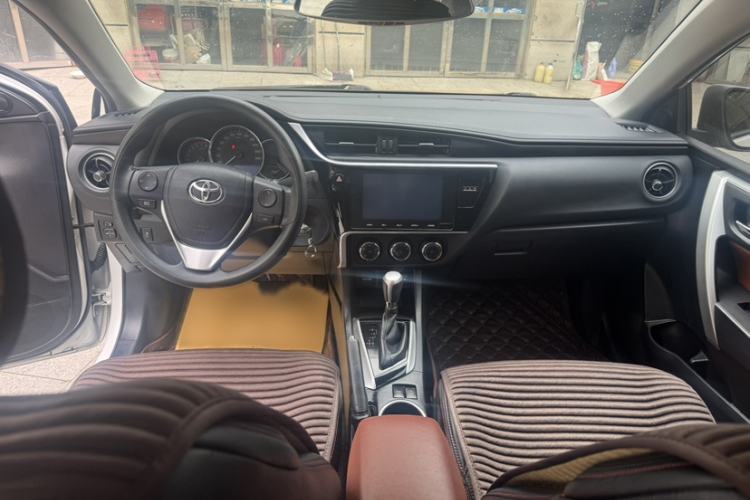 Used Toyota Levin 2018 185T CVT Luxury Edition Interior 1