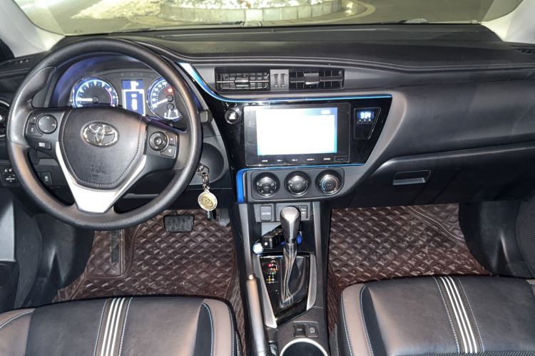 Used Toyota Levin 2018 185T CVT Luxury Edition China V Standard Interior 3