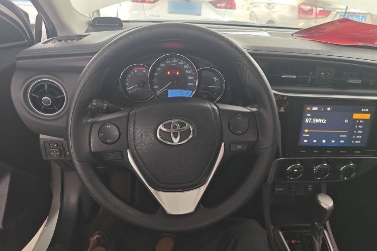 Used Toyota Levin 2018 185T CVT Prestige Version China VI Standard Interior 3