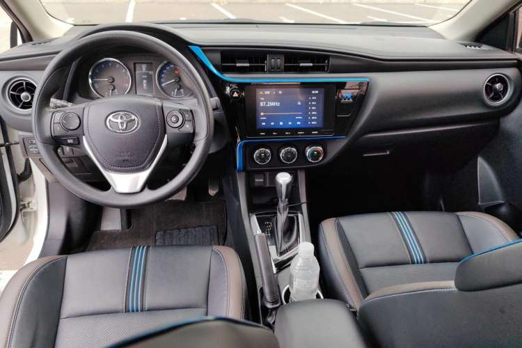Used Toyota Levin 2018 185T CVT Luxury Edition China V Standard Interior 3