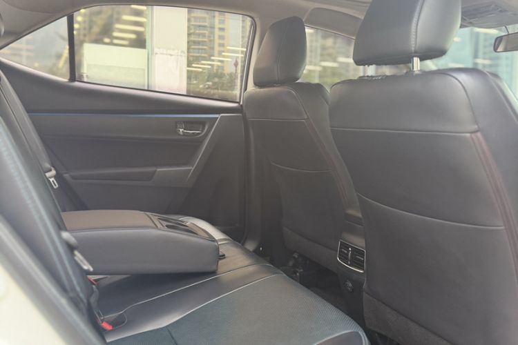 Used Toyota Levin 2018 185T CVT Luxury Edition China V Standard Interior 4