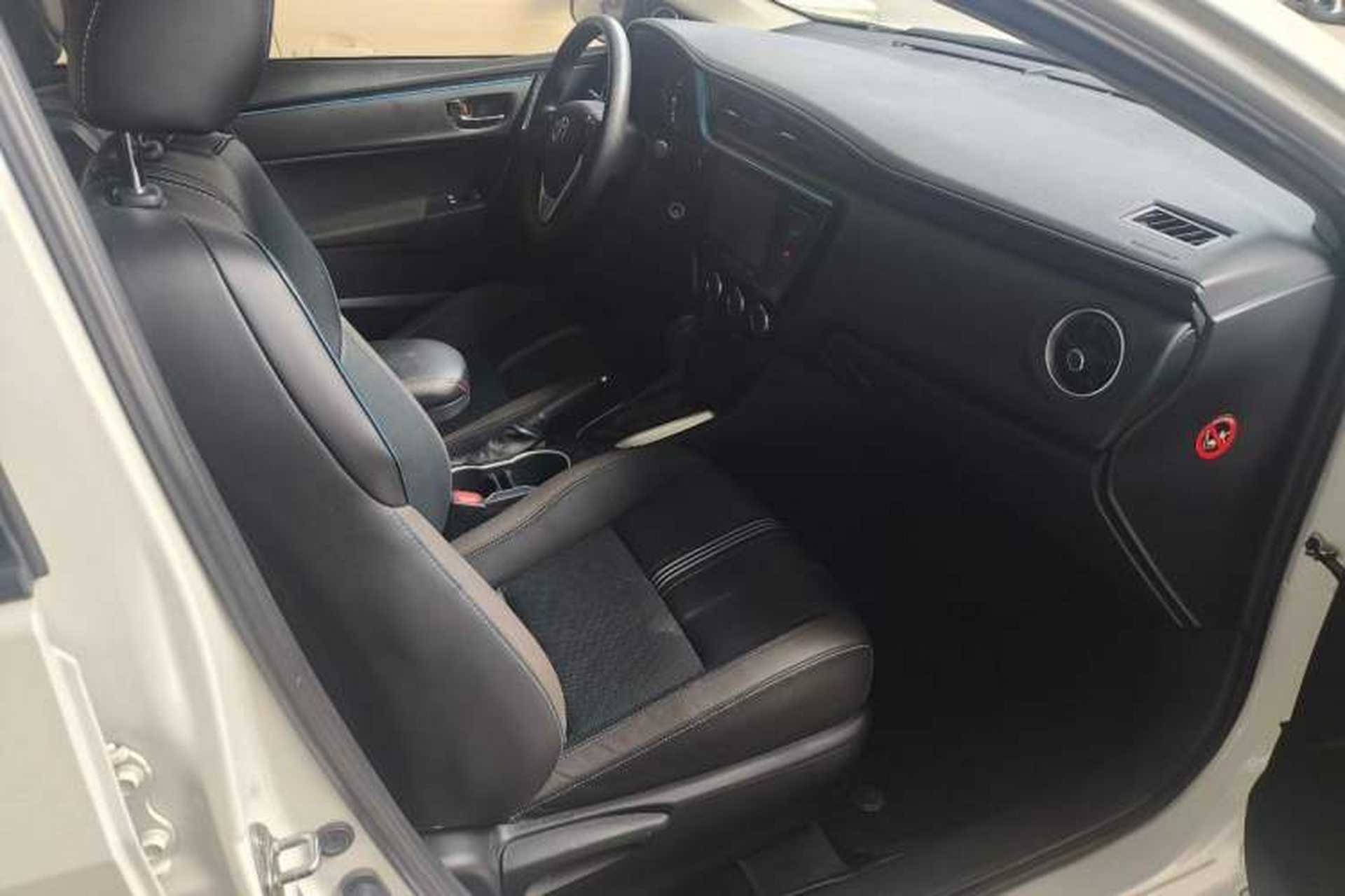 Used Toyota Levin 2018 185T CVT Luxury Edition China V Standard Interior 8
