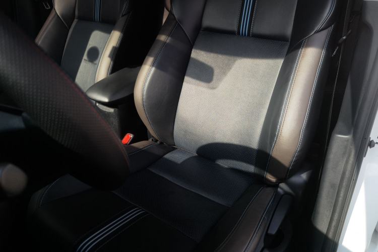 Used Toyota Levin 2018 185T CVT Luxury Edition China V Standard Left Front Seat