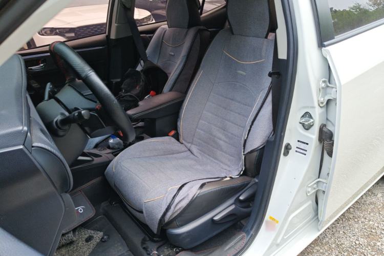 Used Toyota Levin 2018 Dual-Engine 1.8H GS-V E-CVT Prestige Version China V Standard Left Front Seat