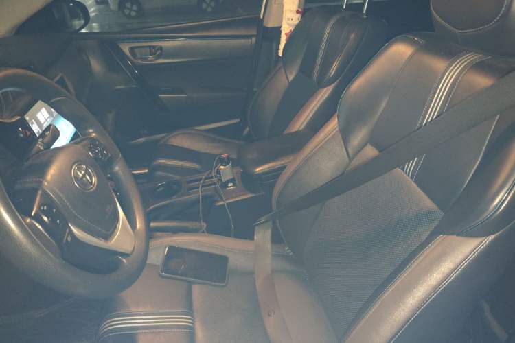 Used Toyota Levin 2018 Dual-Engine 1.8H GS-V E-CVT Prestige Version China V Standard Left Front Seat