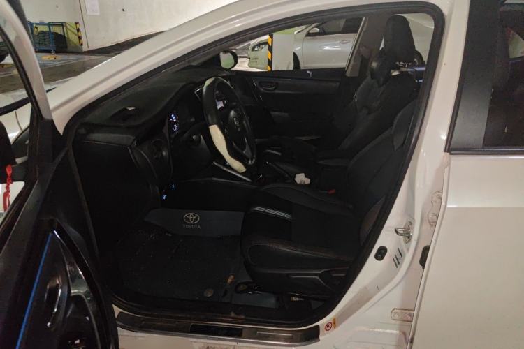 Used Toyota Levin 2018 Dual-Engine 1.8H GS-V E-CVT Prestige Version China V Standard Left Front Seat