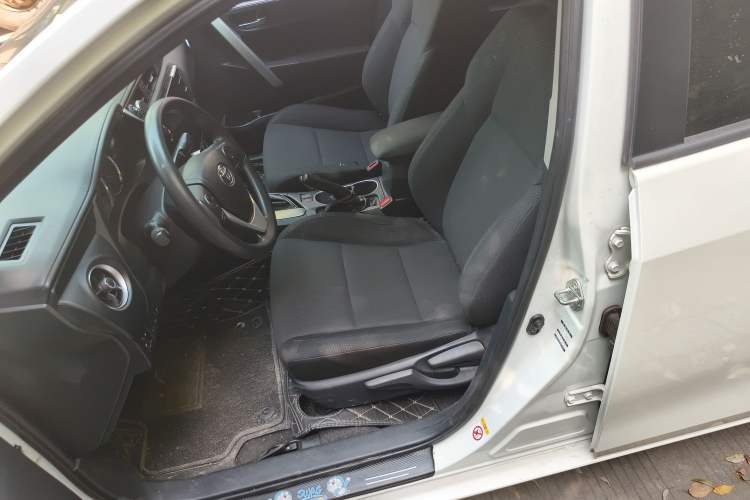 Used Toyota Levin 2018 185T CVT Luxury Edition Left Front Seat