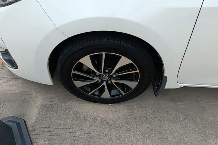 Used Toyota Levin 2018 185T CVT Luxury Edition China V Standard Left Front Wheel Hub