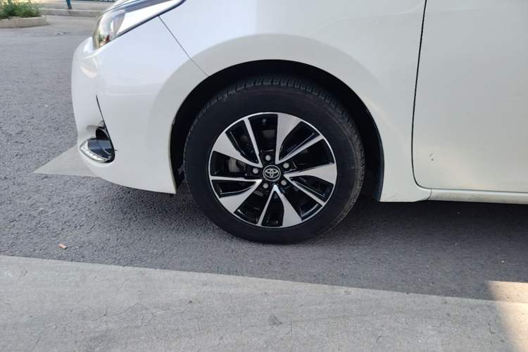 Used Toyota Levin 2018 185T CVT Luxury Edition China V Standard Left Front Wheel Hub