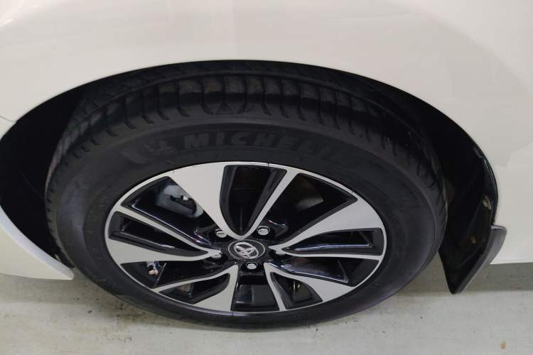 Used Toyota Levin 2018 185T CVT Luxury Edition China V Standard Left Front Wheel Hub