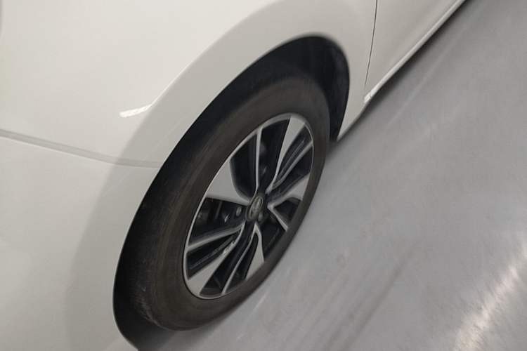 Used Toyota Levin 2018 185T CVT Luxury Edition China V Standard Left Front Wheel Hub