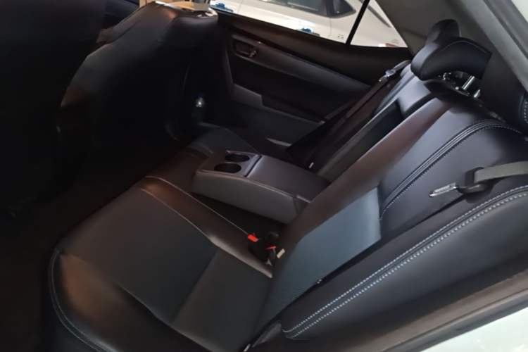 Used Toyota Levin 2018 185T CVT Prestige Version China VI Standard Left Rear Seat