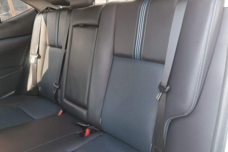 Used Toyota Levin 2018 185T CVT Luxury Edition China V Standard Left Rear Seat
