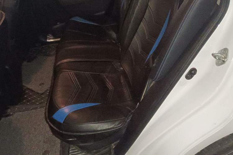 Used Toyota Levin 2018 185T CVT Luxury Edition China V Standard Left Rear Seat