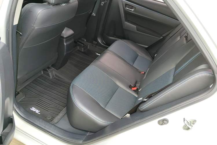 Used Toyota Levin 2018 185T CVT Luxury Edition China V Standard Left Rear Seat