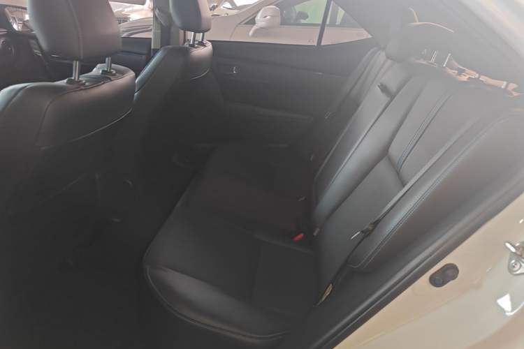 Used Toyota Levin 2018 185T CVT Luxury Edition China V Standard Left Rear Seat