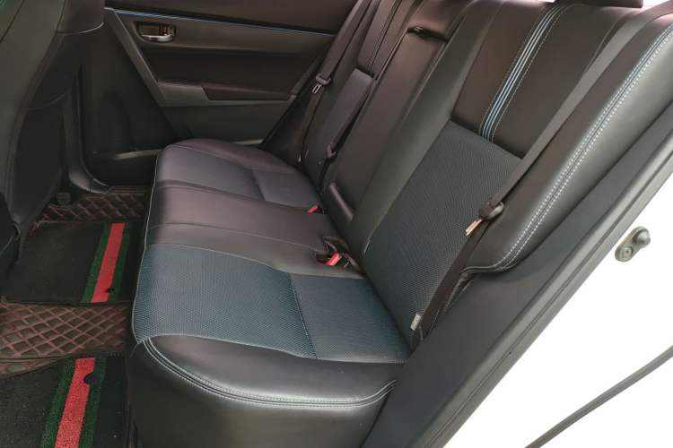 Used Toyota Levin 2018 185T CVT Luxury Edition China V Standard Left Rear Seat