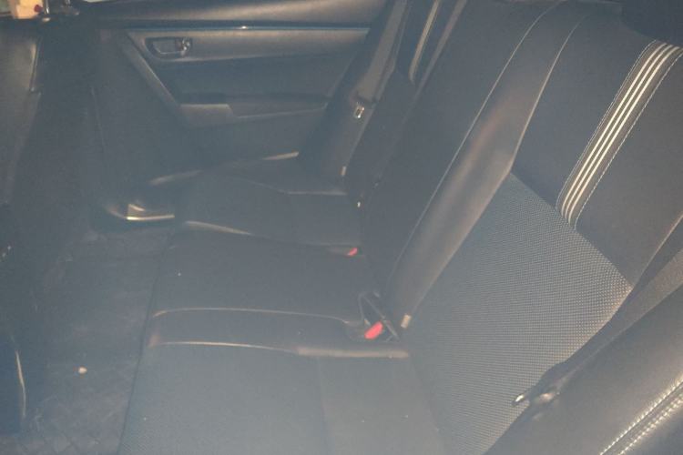 Used Toyota Levin 2018 Dual-Engine 1.8H GS-V E-CVT Prestige Version China V Standard Left Rear Seat