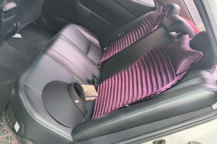 Used Toyota Levin 2018 Dual-Engine 1.8H GS-V E-CVT Prestige Version China VI Standard Left Rear Seat