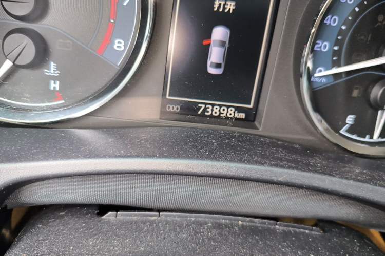 Used Toyota Levin 2018 185T CVT Luxury Edition China V Standard Odometer Close Up