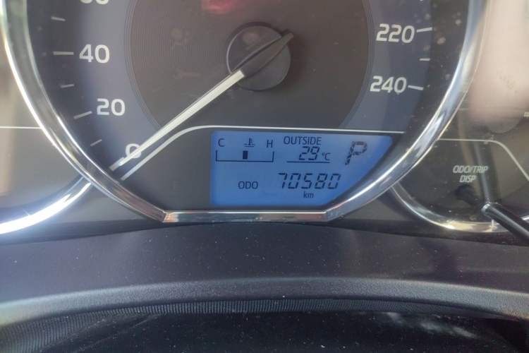 Used Toyota Levin 2018 185T CVT Luxury Edition Odometer Close Up