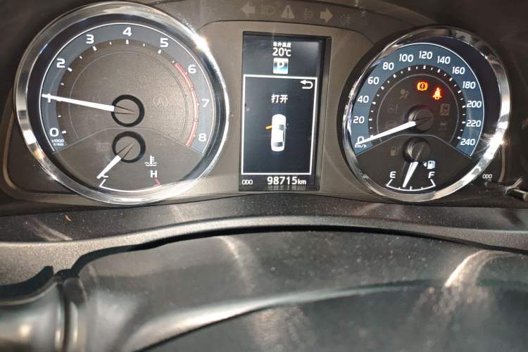 Used Toyota Levin 2018 185T CVT Luxury Edition China V Standard Odometer Close Up