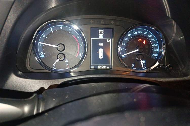Used Toyota Levin 2018 185T CVT Luxury Edition China V Standard Odometer Close Up