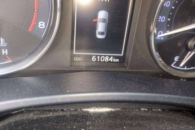 Used Toyota Levin 2018 185T CVT Prestige Version China VI Standard Odometer Close Up