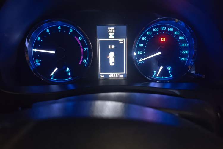 Used Toyota Levin 2018 185T CVT Luxury Edition China V Standard Odometer Close Up