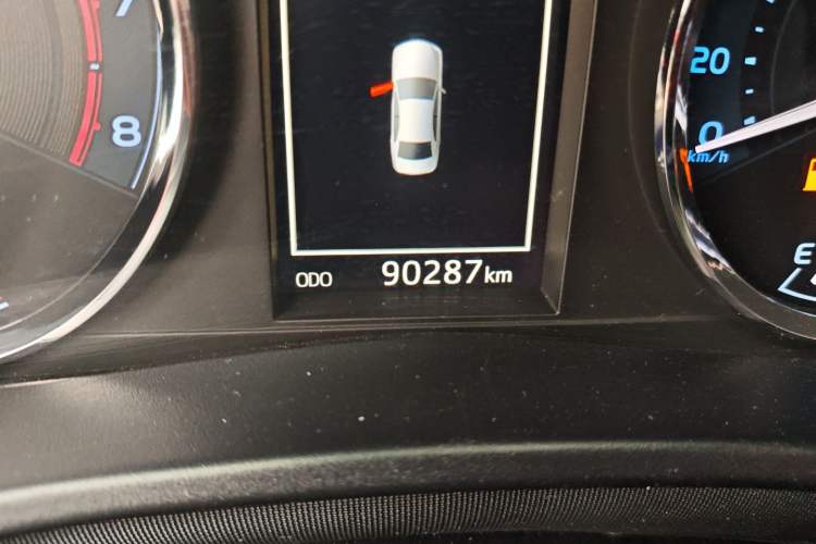 Used Toyota Levin 2018 185T CVT Luxury Edition China V Standard Odometer Close Up