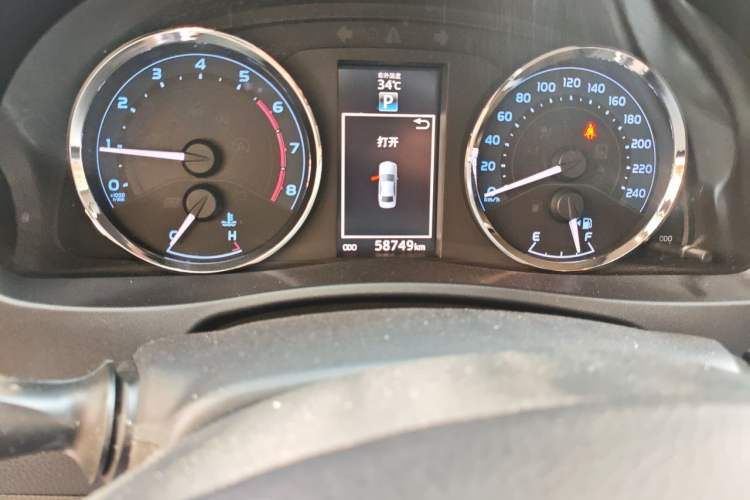 Used Toyota Levin 2018 185T CVT Luxury Edition China V Standard Odometer Close Up