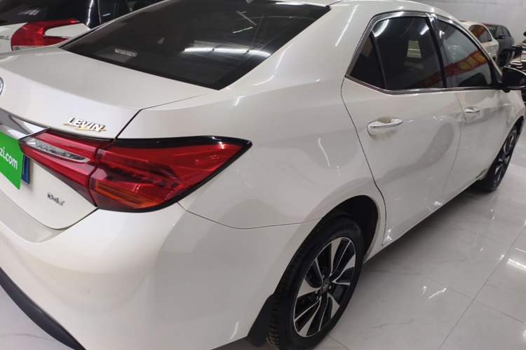 Used Toyota Levin 2018 185T CVT Luxury Edition China V Standard Rear Right 45 Deg