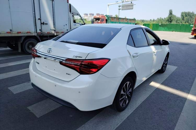 Used Toyota Levin 2018 185T CVT Luxury Edition China V Standard Rear Right 45 Deg