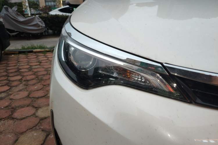 Used Toyota Levin 2018 185T CVT Luxury Edition Right Front Headlight