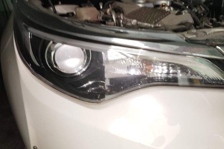 Used Toyota Levin 2018 185T CVT Luxury Edition Right Front Headlight