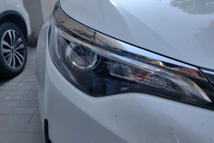 Used Toyota Levin 2018 185T CVT Prestige Version China VI Standard Right Front Headlight