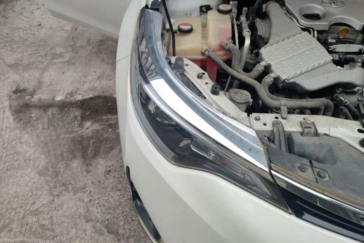 Used Toyota Levin 2018 185T CVT Luxury Edition China V Standard Right Front Headlight