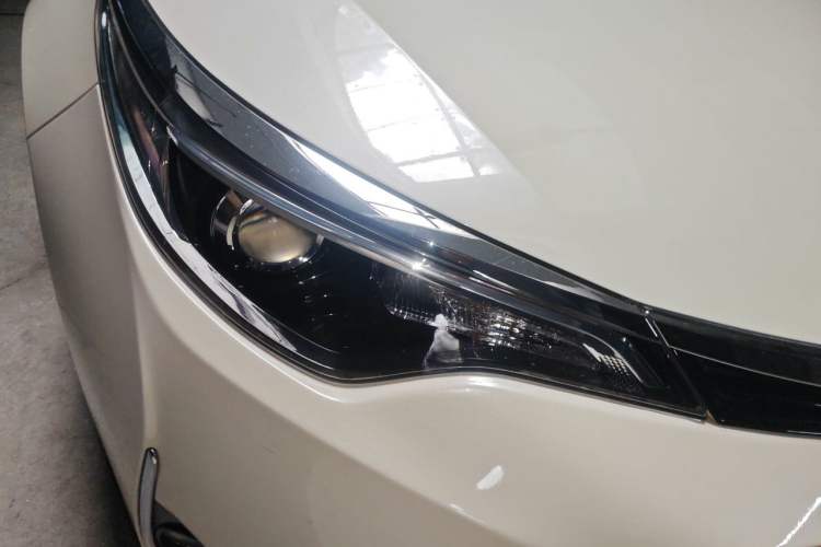 Used Toyota Levin 2018 185T CVT Luxury Edition Right Front Headlight
