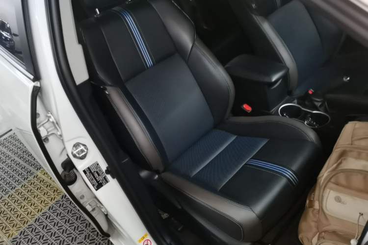 Used Toyota Levin 2018 185T CVT Prestige Version China VI Standard Right Front Seat