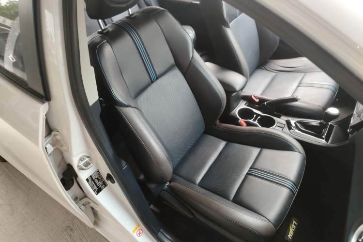 Used Toyota Levin 2018 185T CVT Luxury Edition China V Standard Right Front Seat